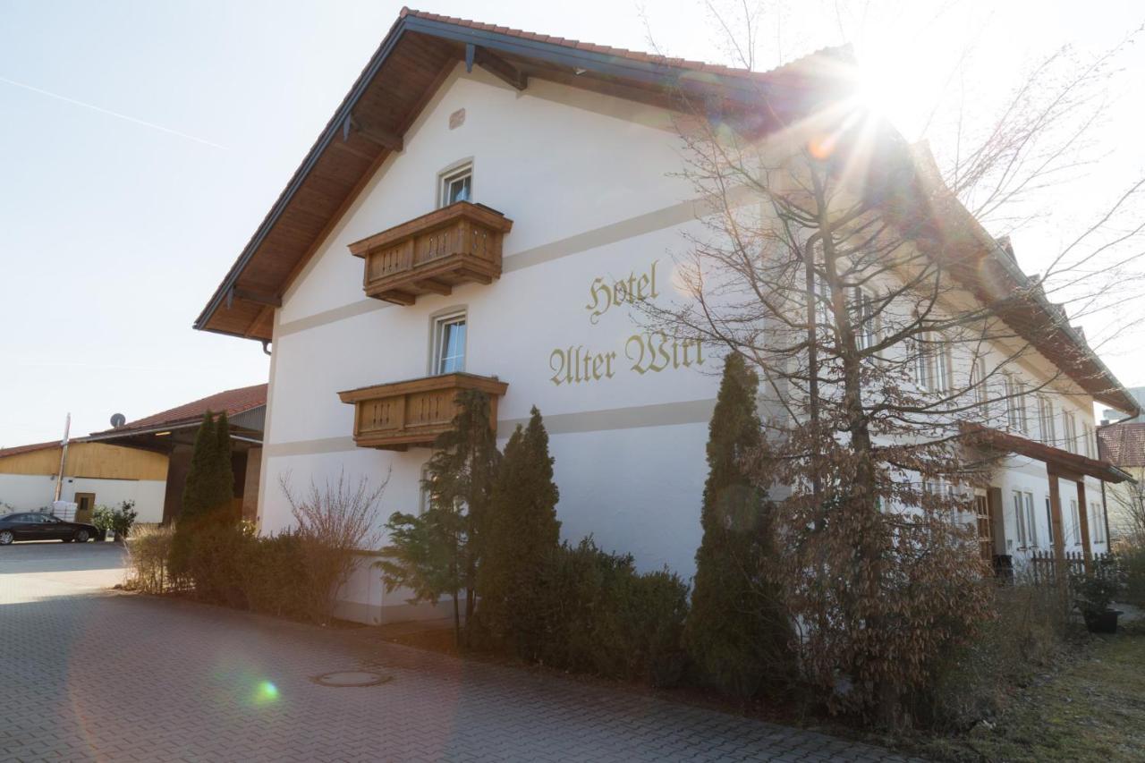 Hotel Alter Wirt Putzbrunn Extérieur photo