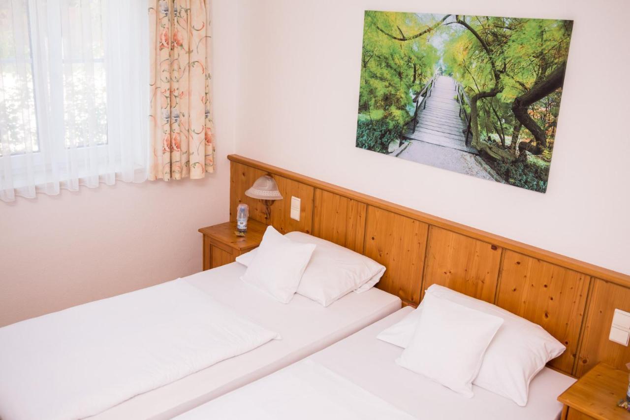 Hotel Alter Wirt Putzbrunn Extérieur photo